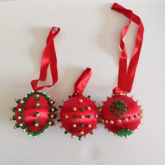 Vintage Set Of 3 Handmade Beaded Sequin Push Pin Satin Christmas Ornaments Red - Picture 1 of 8